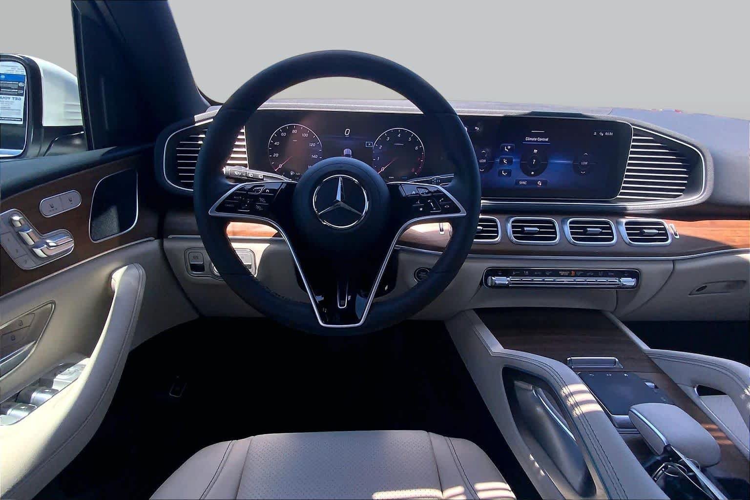 Used 2024 Polar White Mercedes-Benz GLE 350 image 6