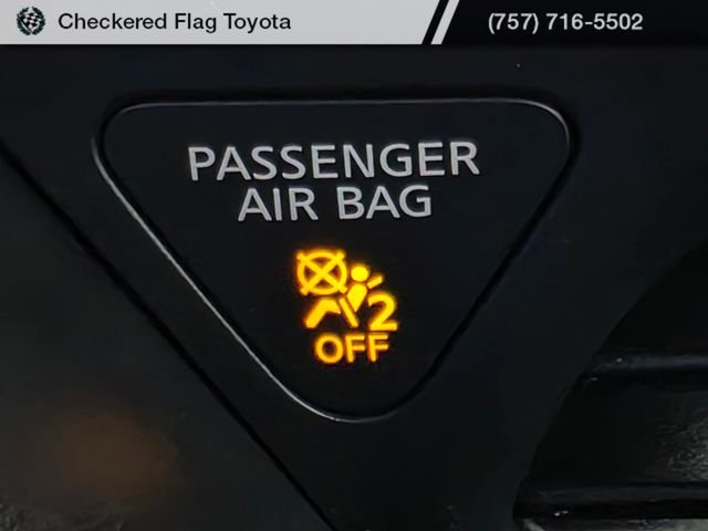 Used 2024 Aspen White Tricoat/Super Black Nissan SR image 30