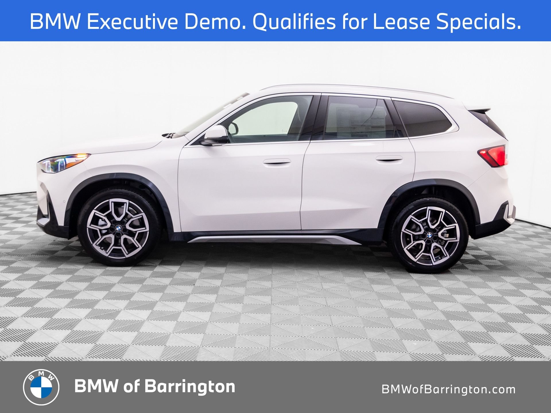 New 2026 Alpine White BMW xDrive28i image 2