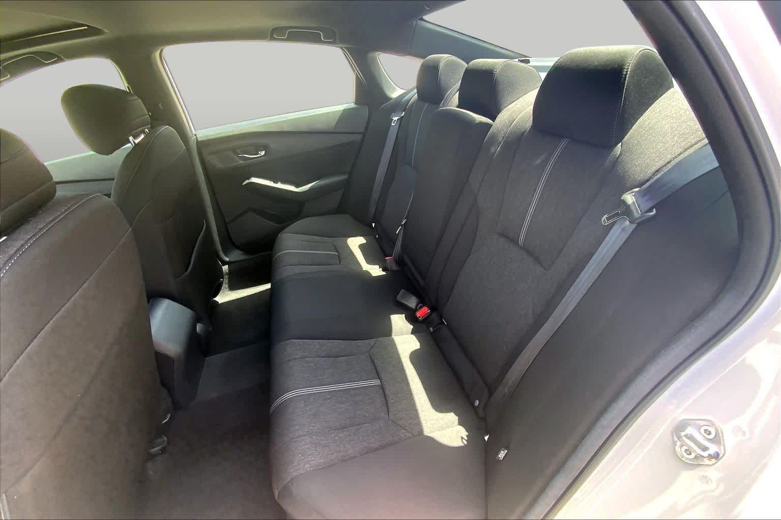 Used 2024 Platinum White Pearl Honda Sport image 20
