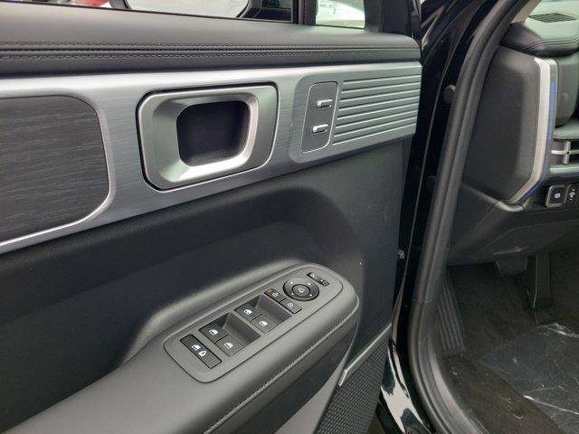 New 2026 Phantom Black Hyundai Limited image 18