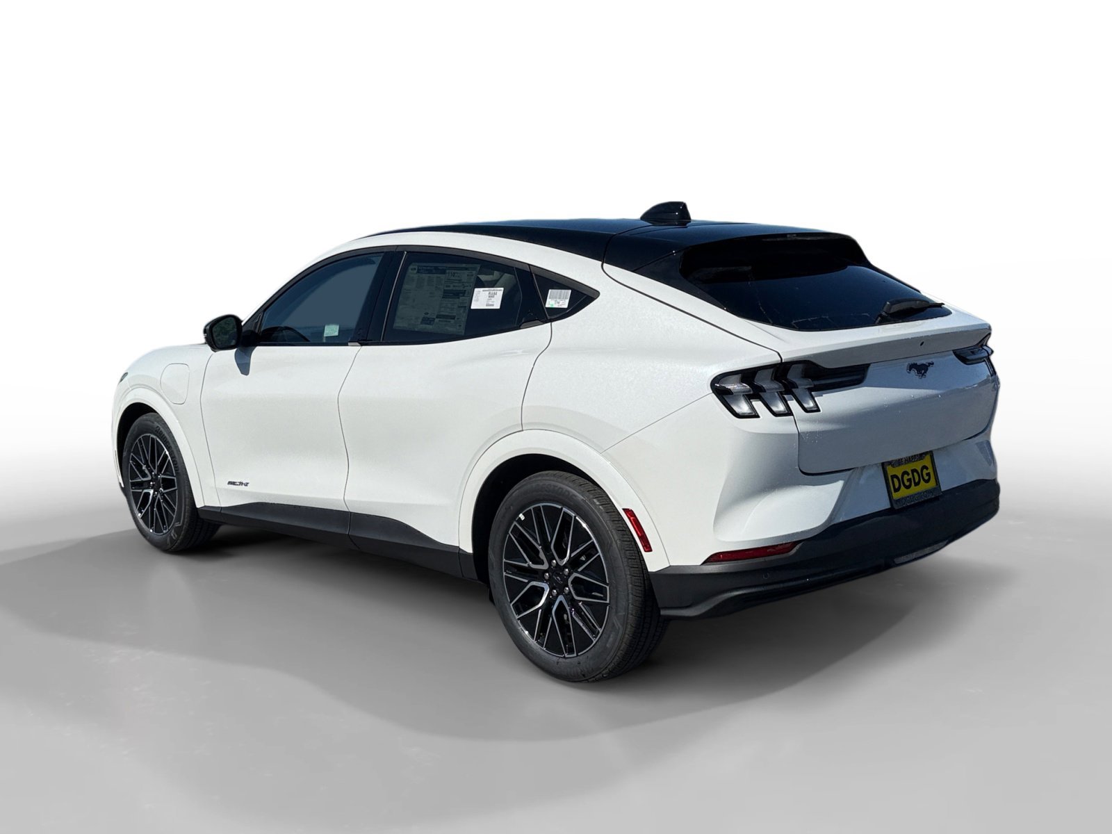 New 2026 Star White Metallic Tri-coat Ford Premium image 3