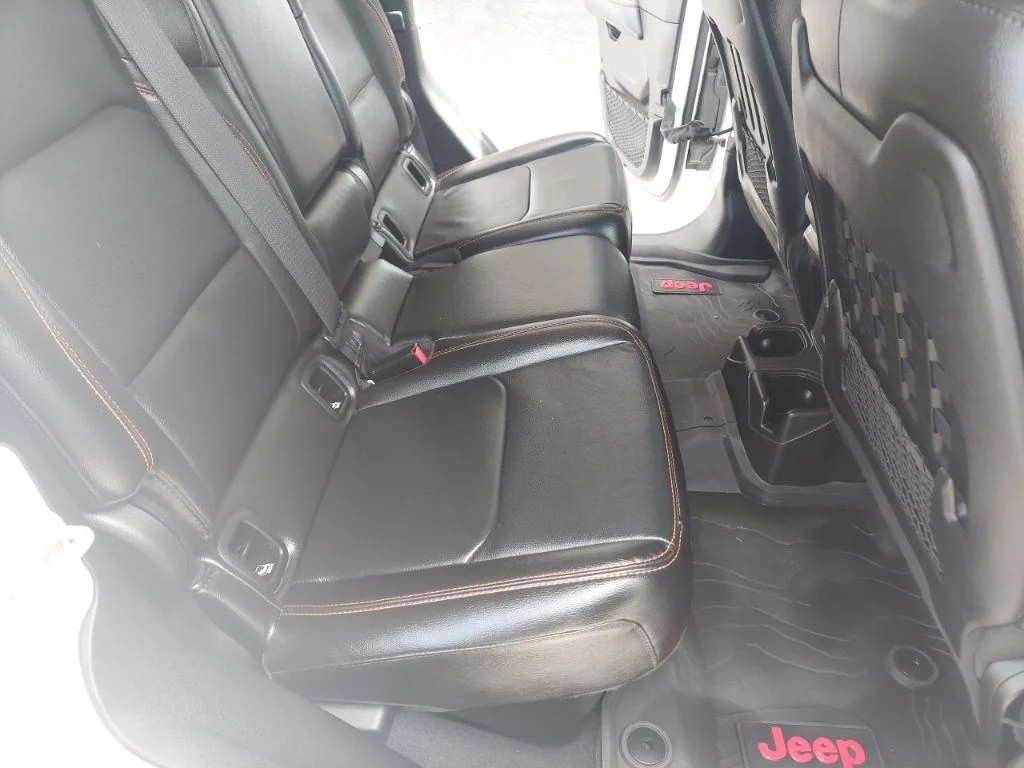 Used 2023 White Jeep Mojave image 39