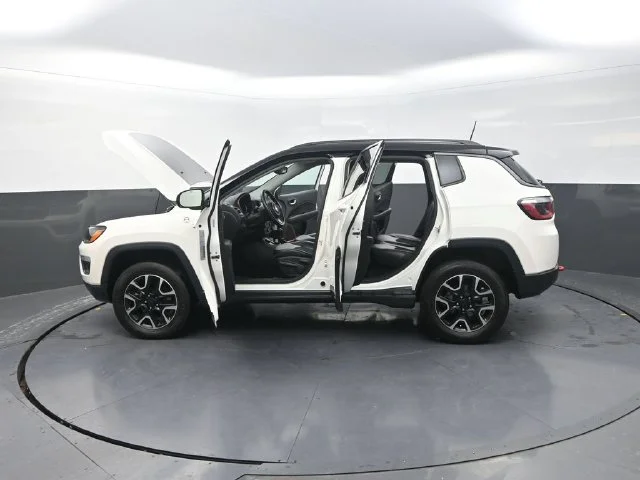 Used 2020 White Jeep Trailhawk image 42