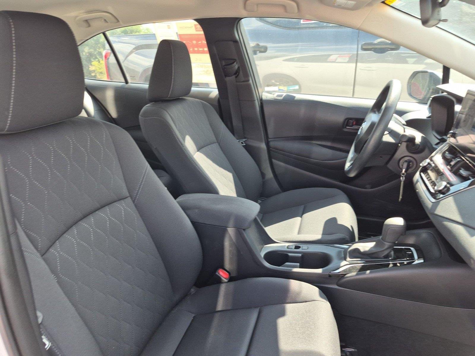 Used 2026 Ice Cap Toyota LE image 33