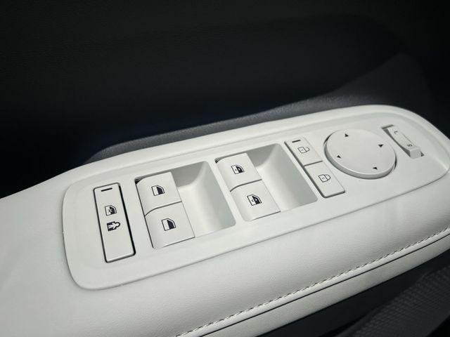 New 2026 Gray Hyundai SEL image 27