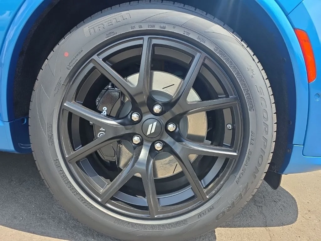 New 2026 B5 Blue Exterior Paint Dodge GT Premium HEMI V8 image 9