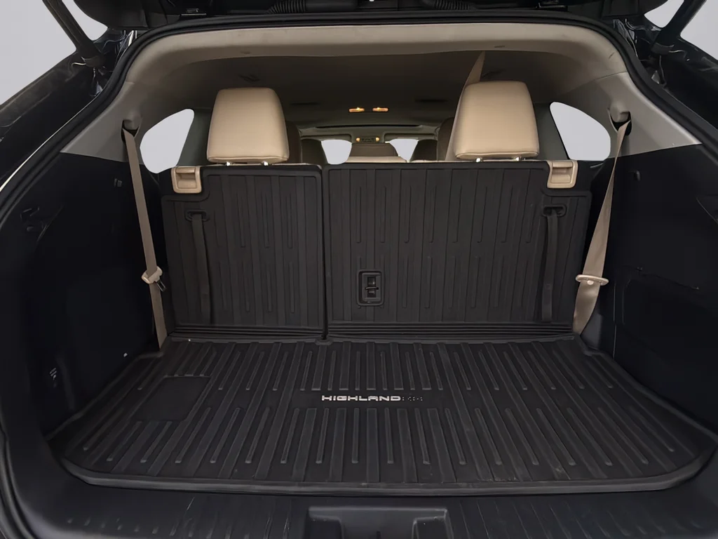 Used 2020 Amber Toyota Limited image 25