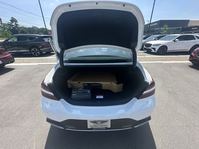 Used 2026 Alta White Genesis 2.5T Prestige image 22