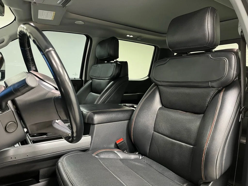 Used 2023 White Ford Lariat image 22