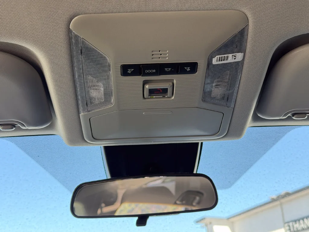 Used 2025  Toyota LE image 22