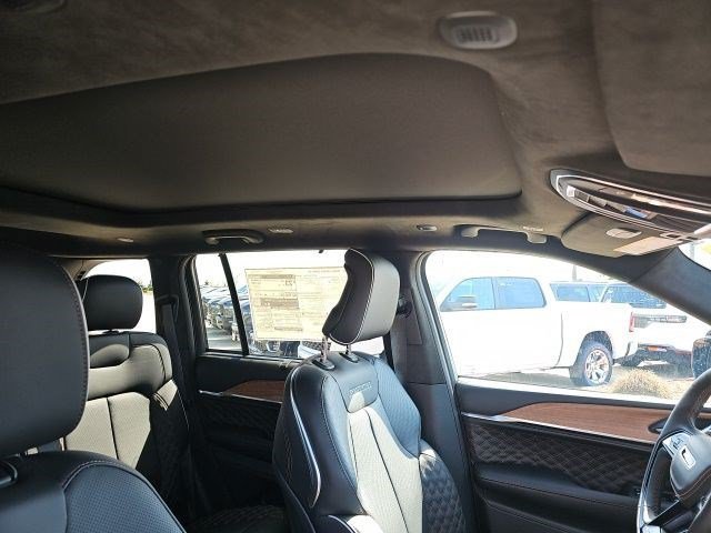 Used 2026 Copper Shino Metallic Clearcoat Jeep Summit image 11