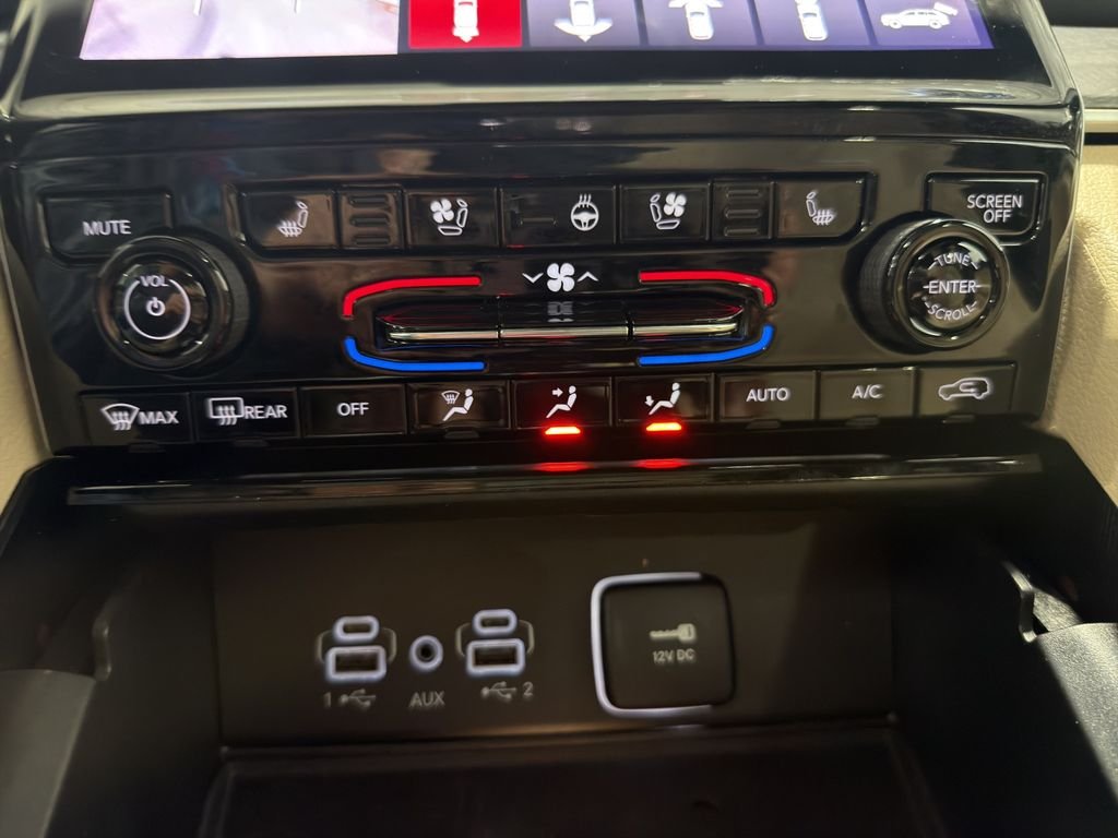 Used 2024 Rocky Mountain Pearlcoat Jeep Limited image 36