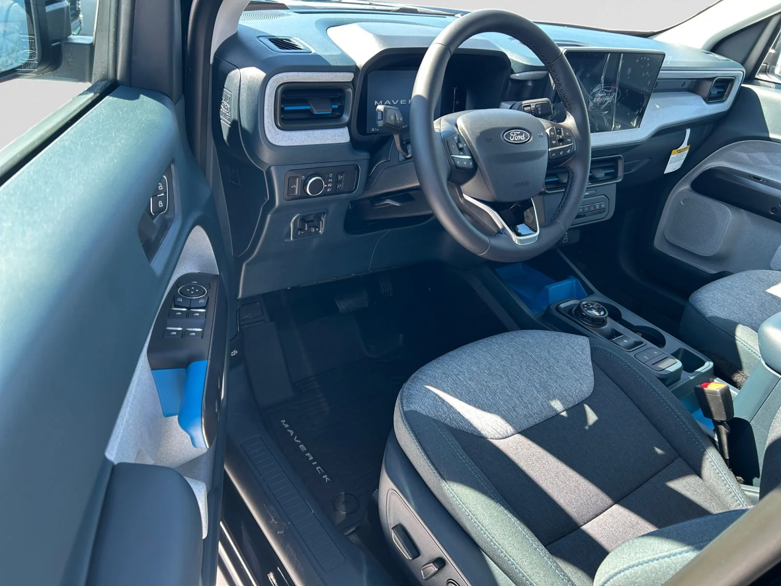 New 2026 Shadow Black Ford XLT image 12