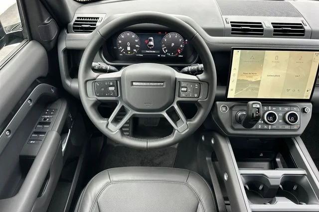New 2026 Santorini Black Land Rover X-Dynamic SE image 13