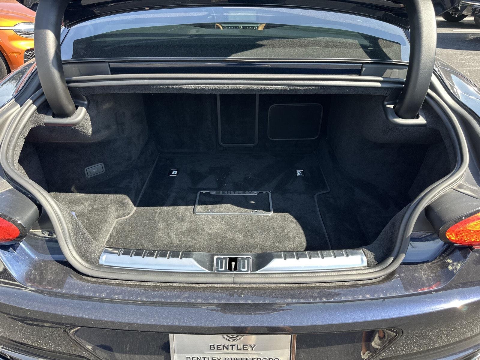 Used 2020 Dark Sapphire BENTLEY  image 43