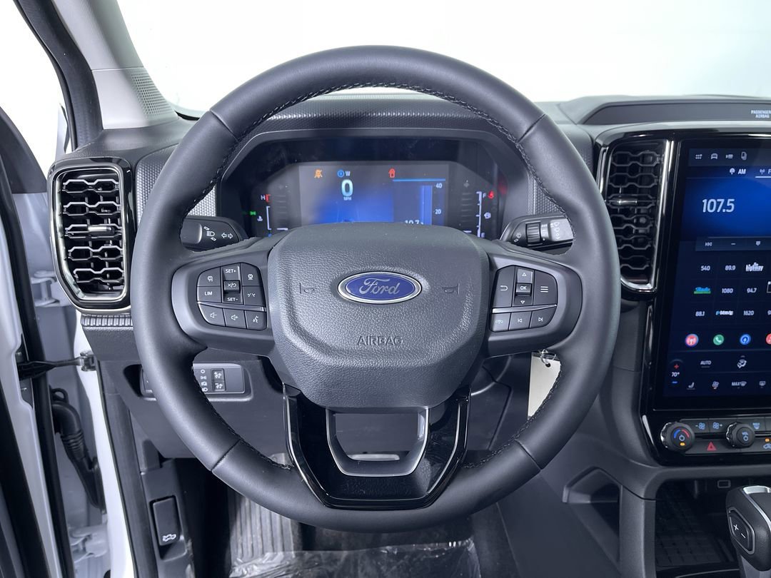 New 2026 Oxford White Ford XLT image 16