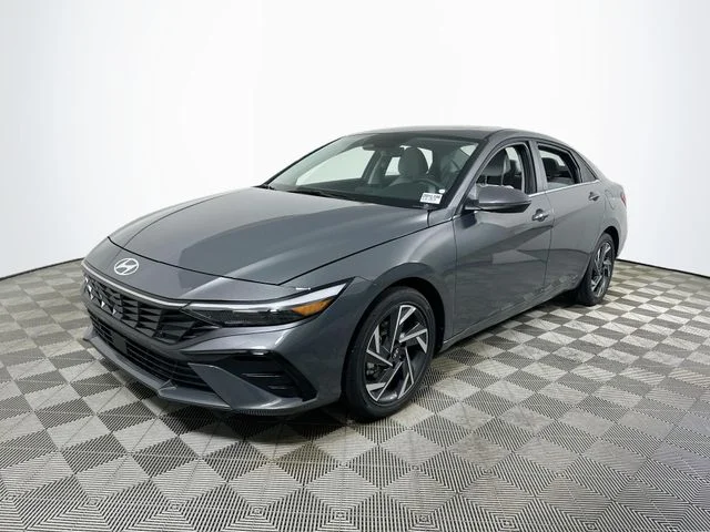 New 2026 Hyundai ELANTRA Limited