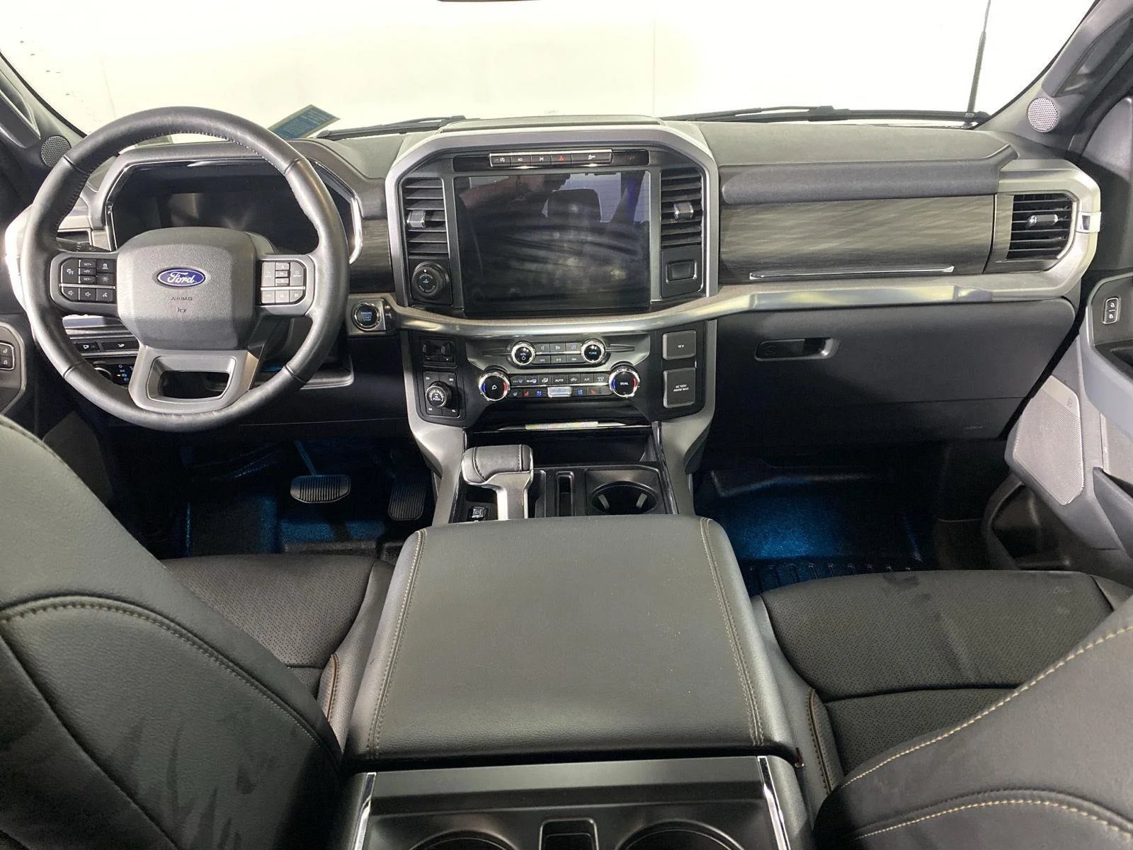 Used 2024 Antimatter Blue Ford LARIAT image 26