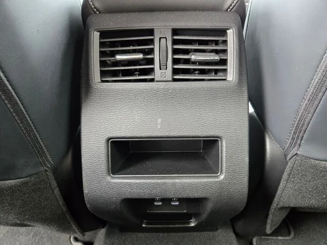 Used 2025 Gray Mitsubishi SE image 15