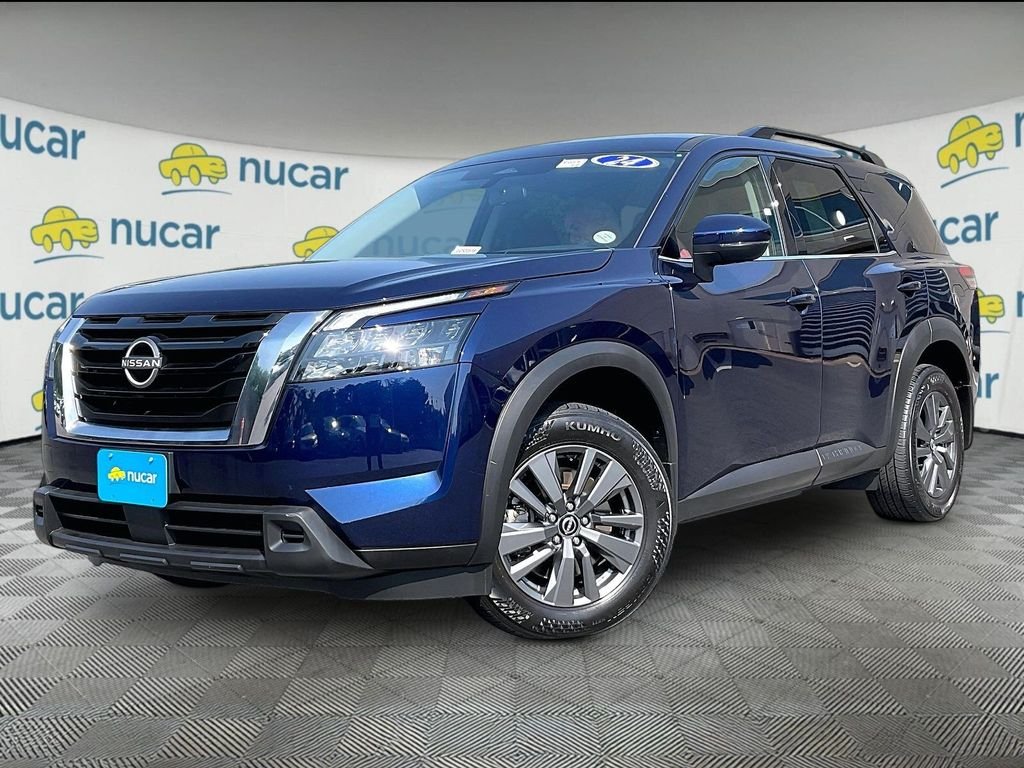Used 2024 Deep Ocean Blue Pearl Nissan SV image 3