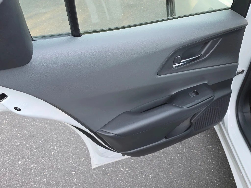 Used 2023 Wind Chill Pearl Toyota XLE image 29
