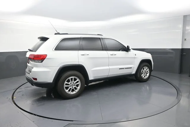 Used 2019 White Jeep Laredo E image 15