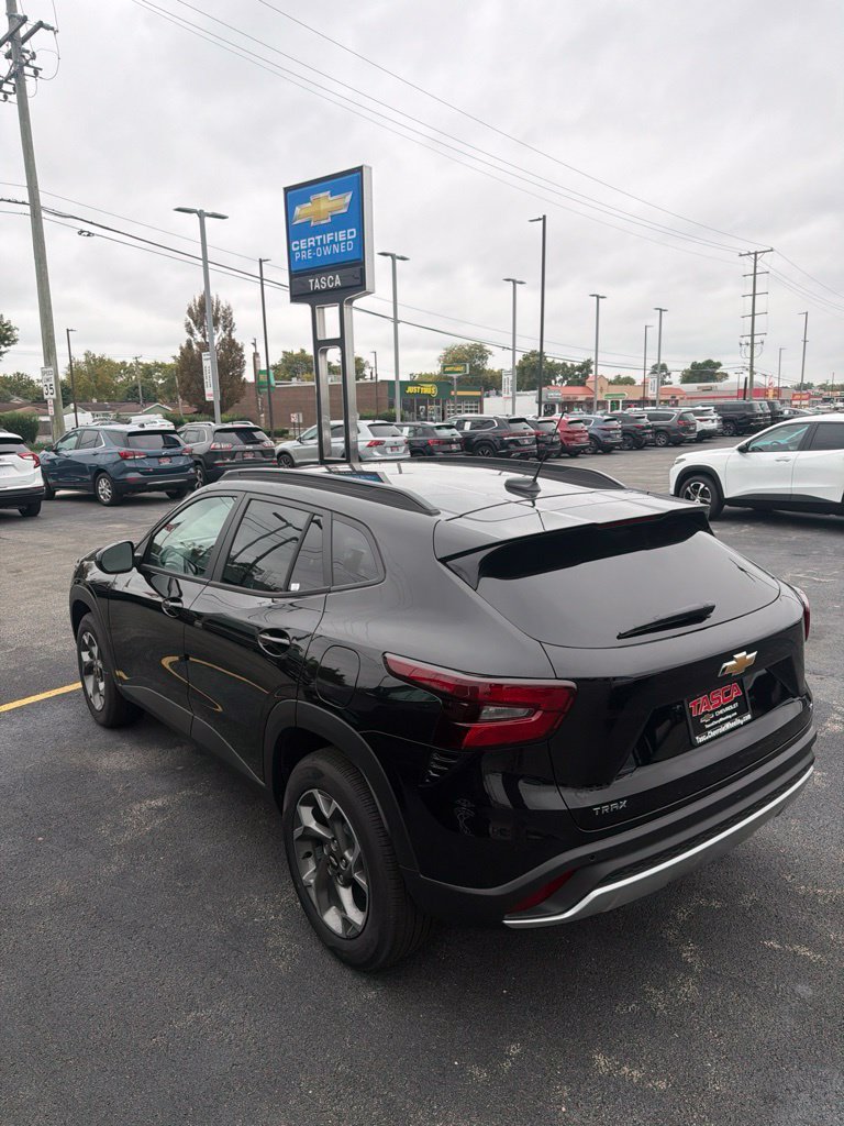 New 2026 Mosaic Black Metallic Chevrolet LT image 6