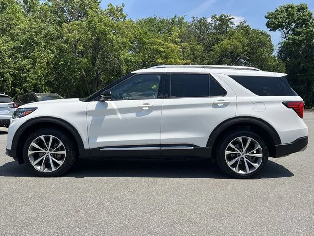 Used 2025 White Ford Platinum image 40