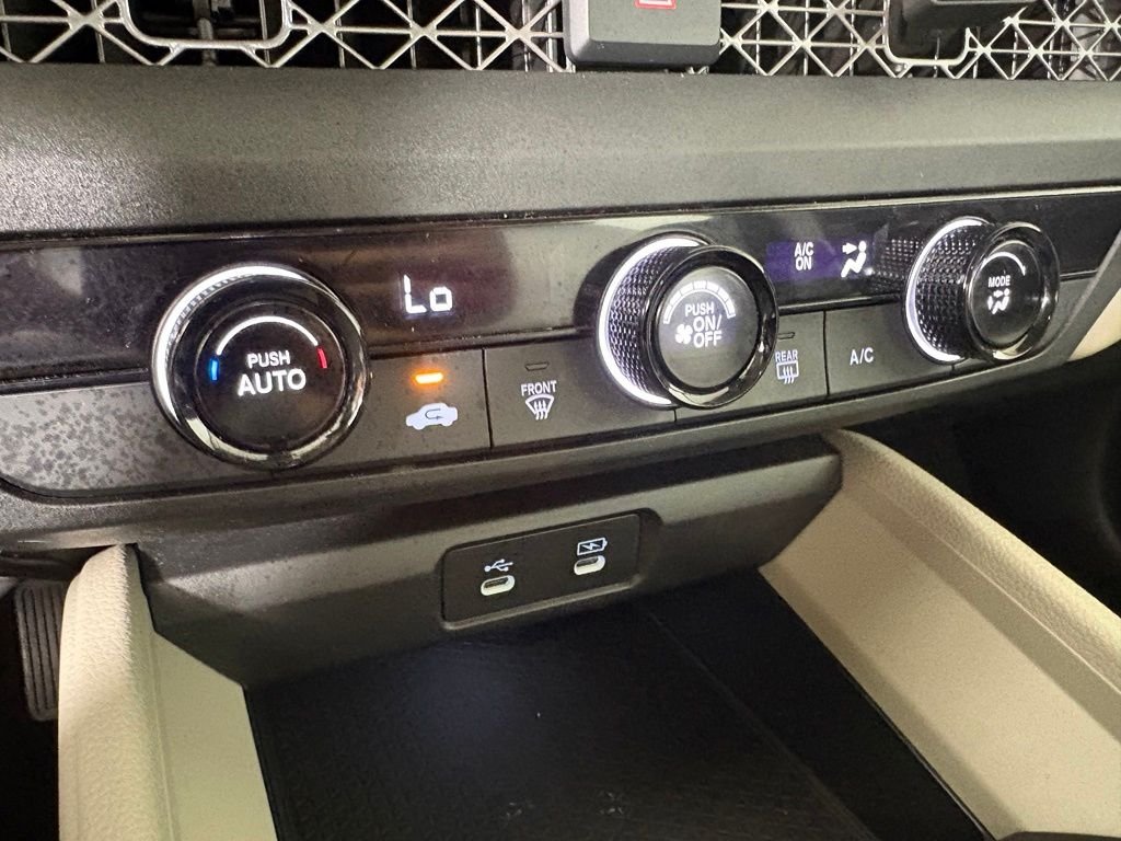 Used 2023 Red Honda LX image 31