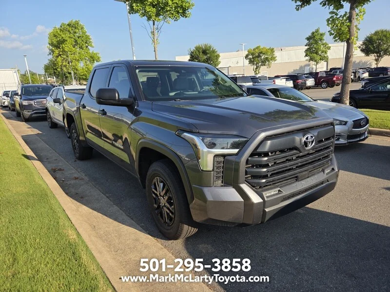 Used 2024 Magnetic Gray Metallic TOYOTA SR5 image 2