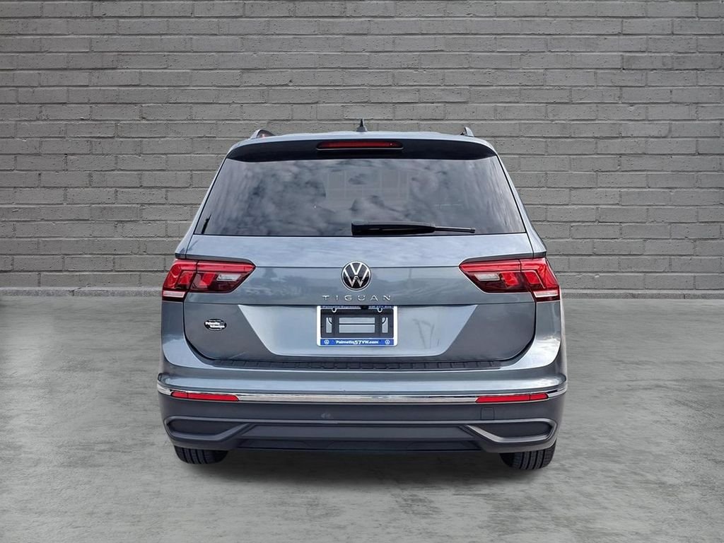 Certified Used 2023 Gray Volkswagen 2.0T S image 9