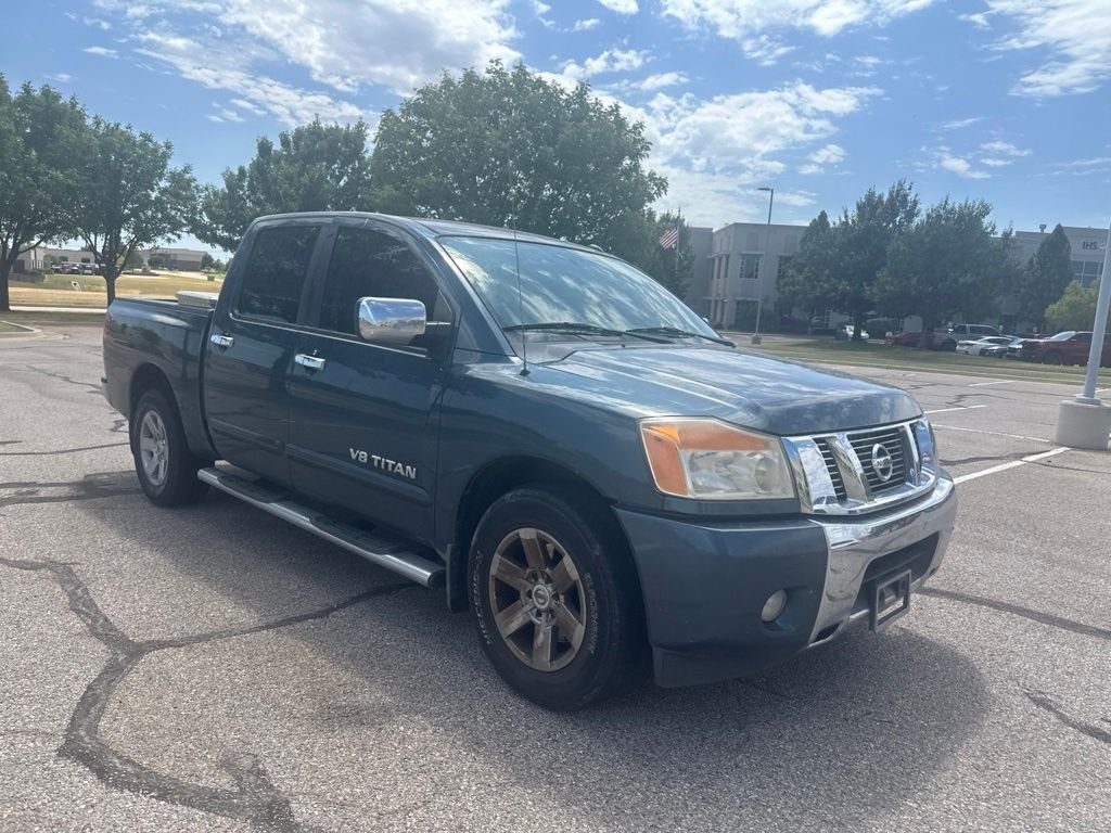 Used 2013 Blue Nissan SV image 3