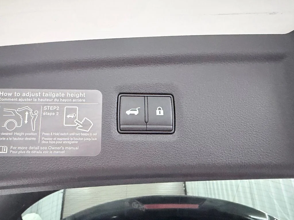 Certified Used 2023 White INFINITI SPORT image 35