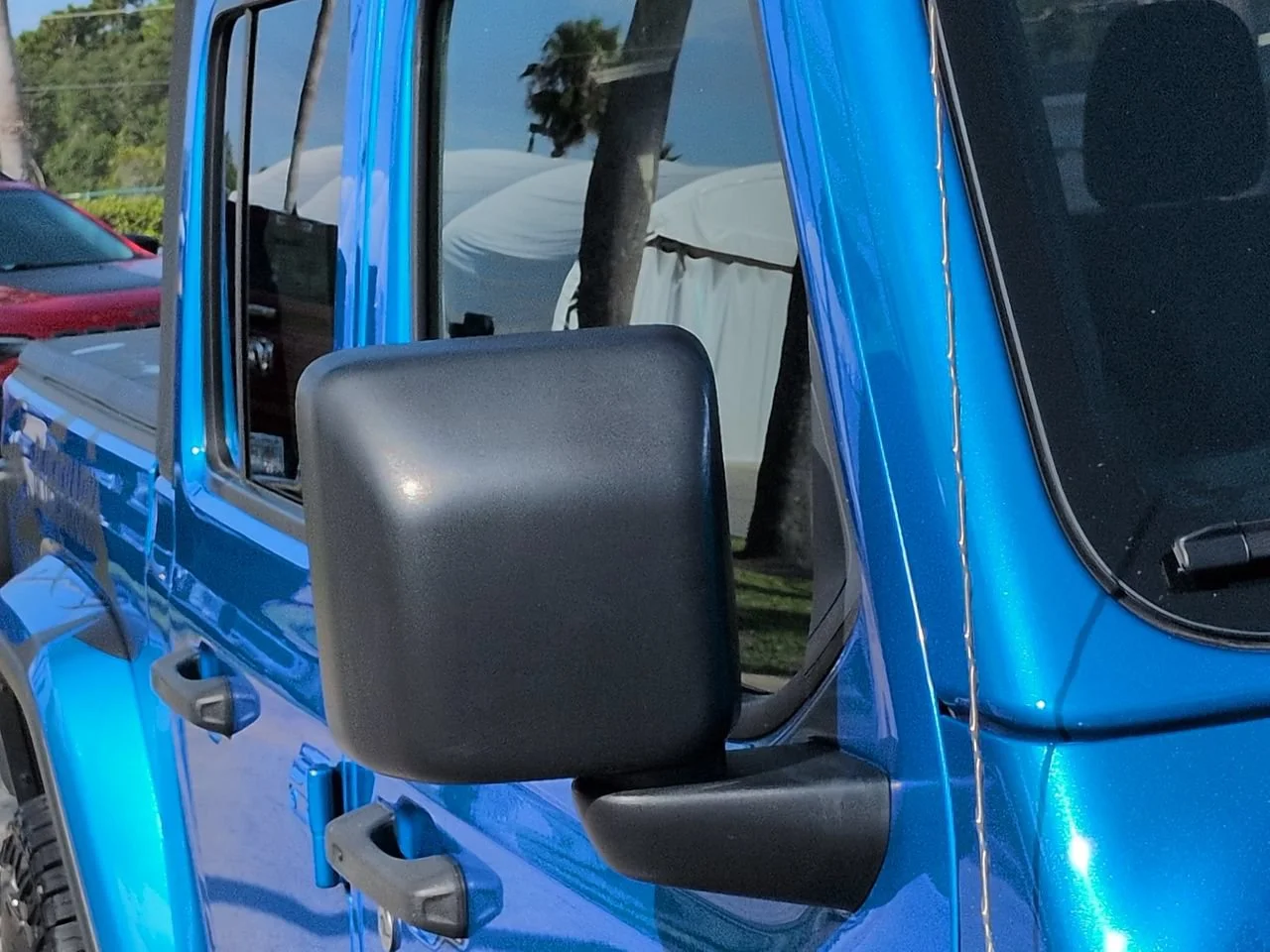 Used 2023 Blue Pearl Jeep Willys image 11