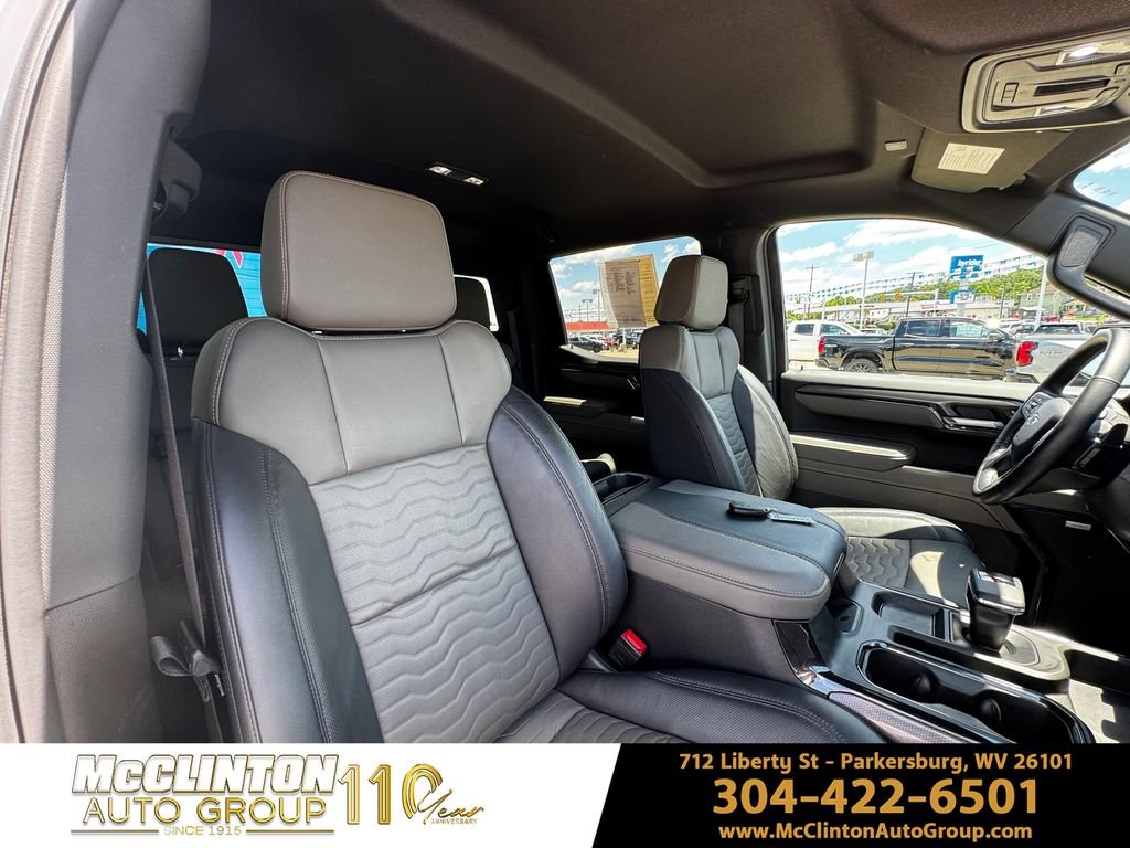 Used 2025 Gray Chevrolet ZR2 image 22