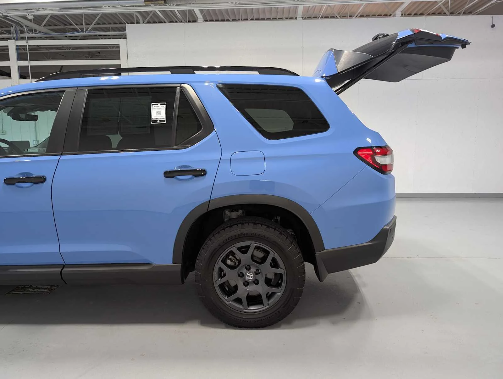 Certified Used 2023 Diffused Sky Pearl Honda AWD TRAILSPORT image 11