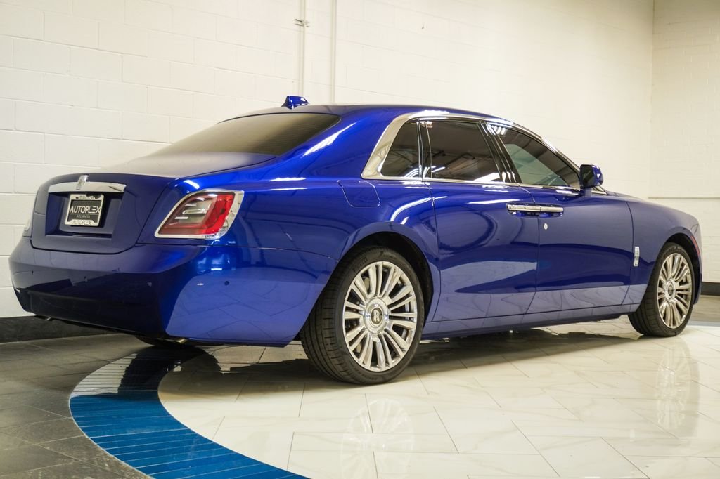 Used 2024 Blue Rolls-Royce Base image 35