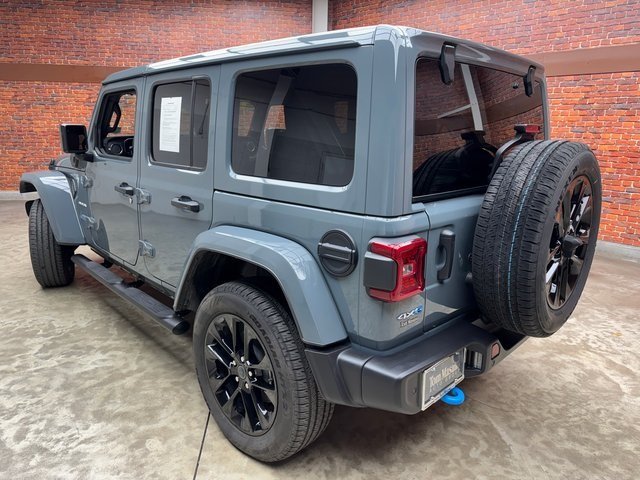 2024 Jeep Wrangler Sahara 4xe photo 3