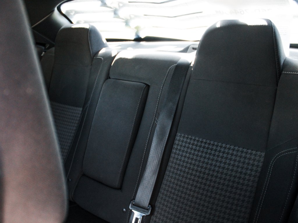 Used 2015 Sublime Pearl Coat Dodge R/T image 22