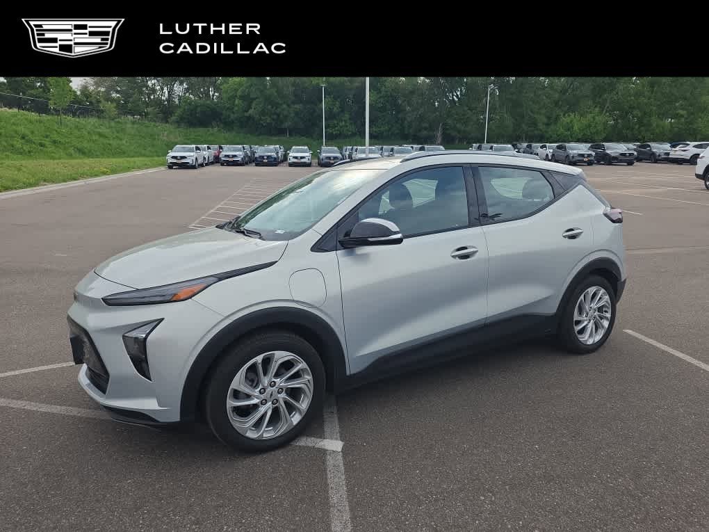 2023 Chevrolet Bolt EUV LT's photo