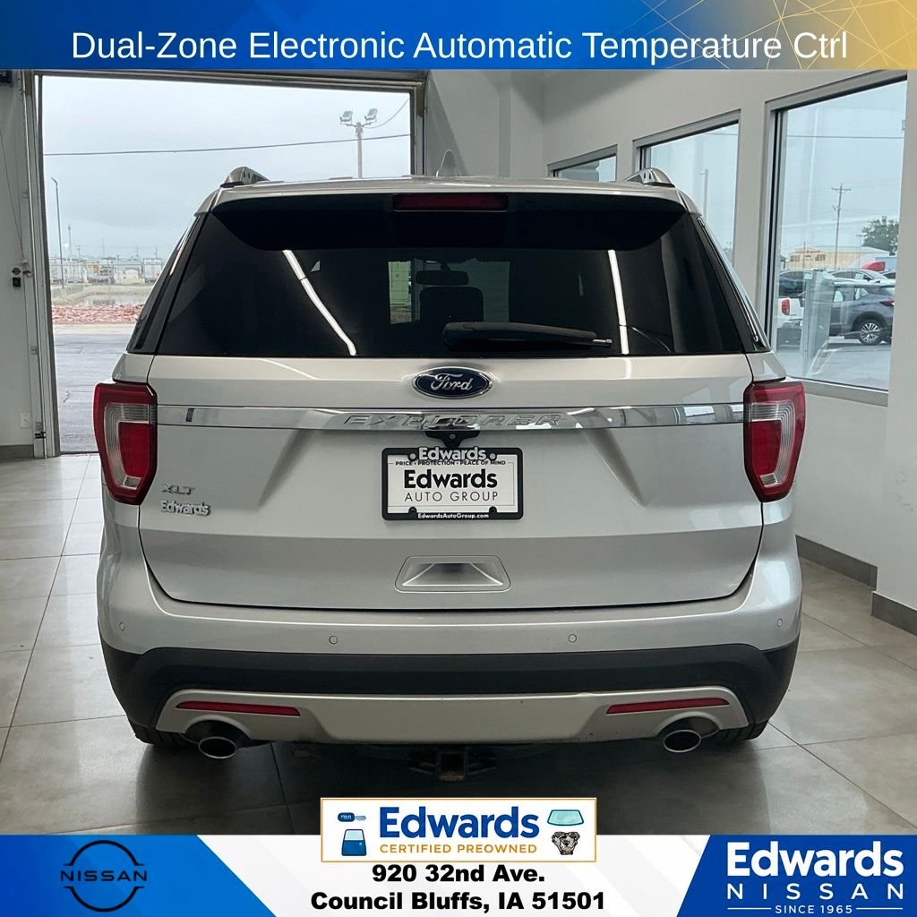 Used 2017 Silver Ford XLT image 10