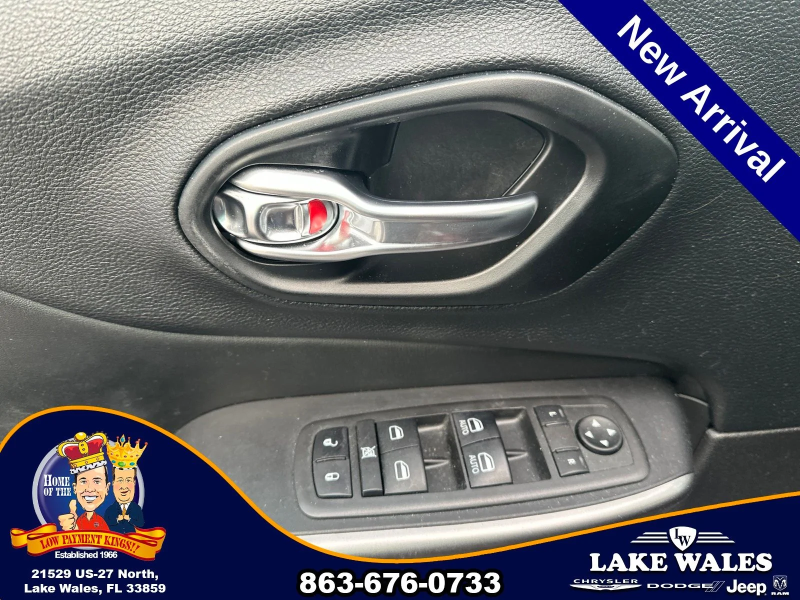 Used 2021 Red Jeep Latitude image 12
