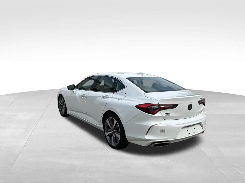 Used 2023 White Acura Advance image 3