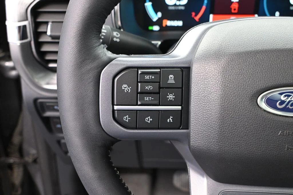Certified Used 2023 Gray Ford Lariat image 22