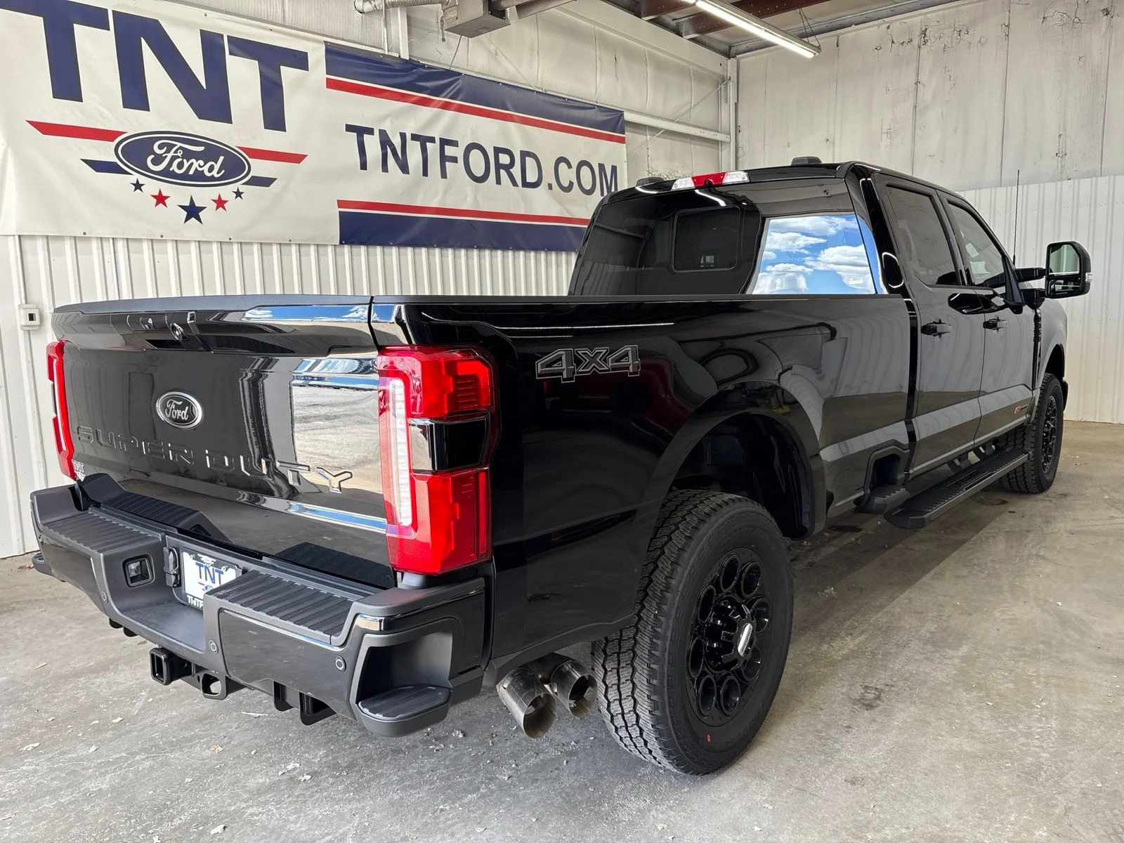 New 2026 Agate Black Metallic Ford F-350® Lariat® image 7