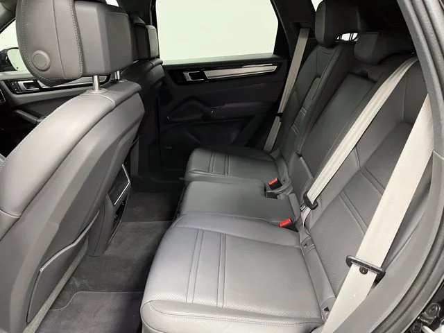 2022 Porsche Cayenne Platinum Edition - Photo 47