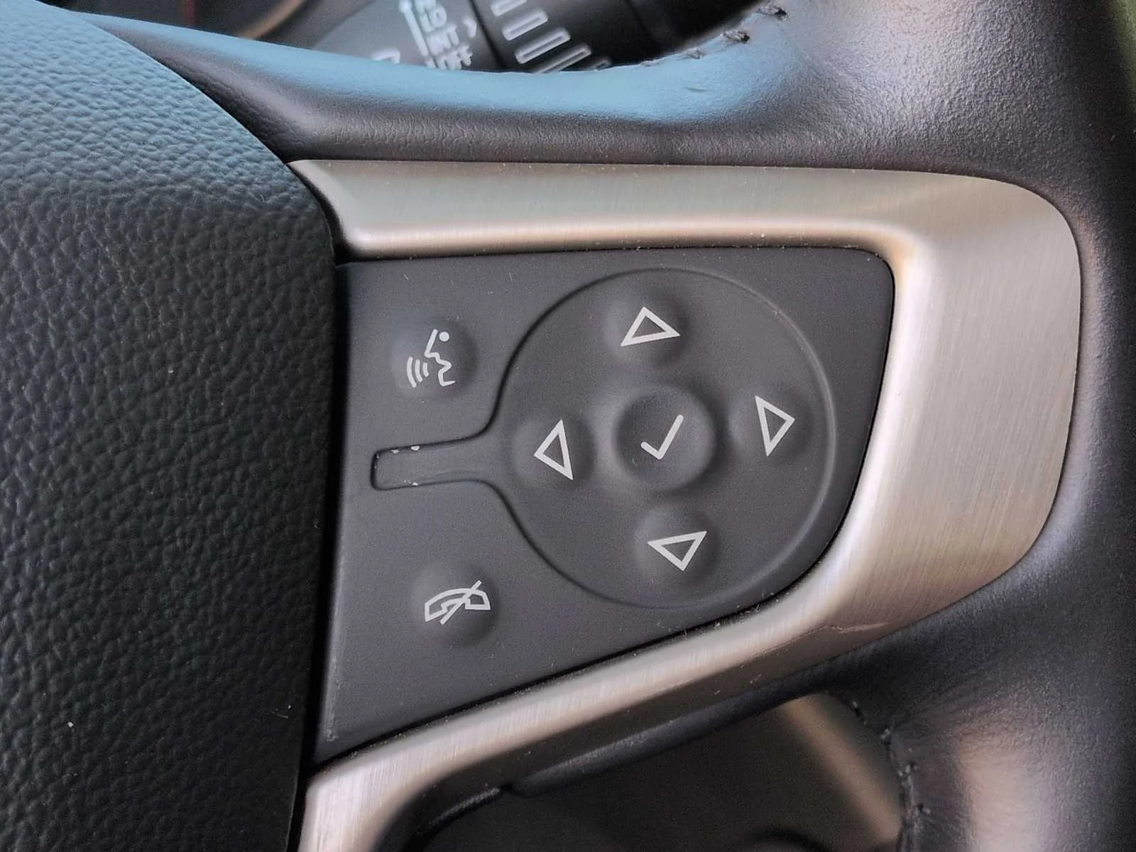 Used 2021 Ebony Twilight Metallic GMC Denali image 27
