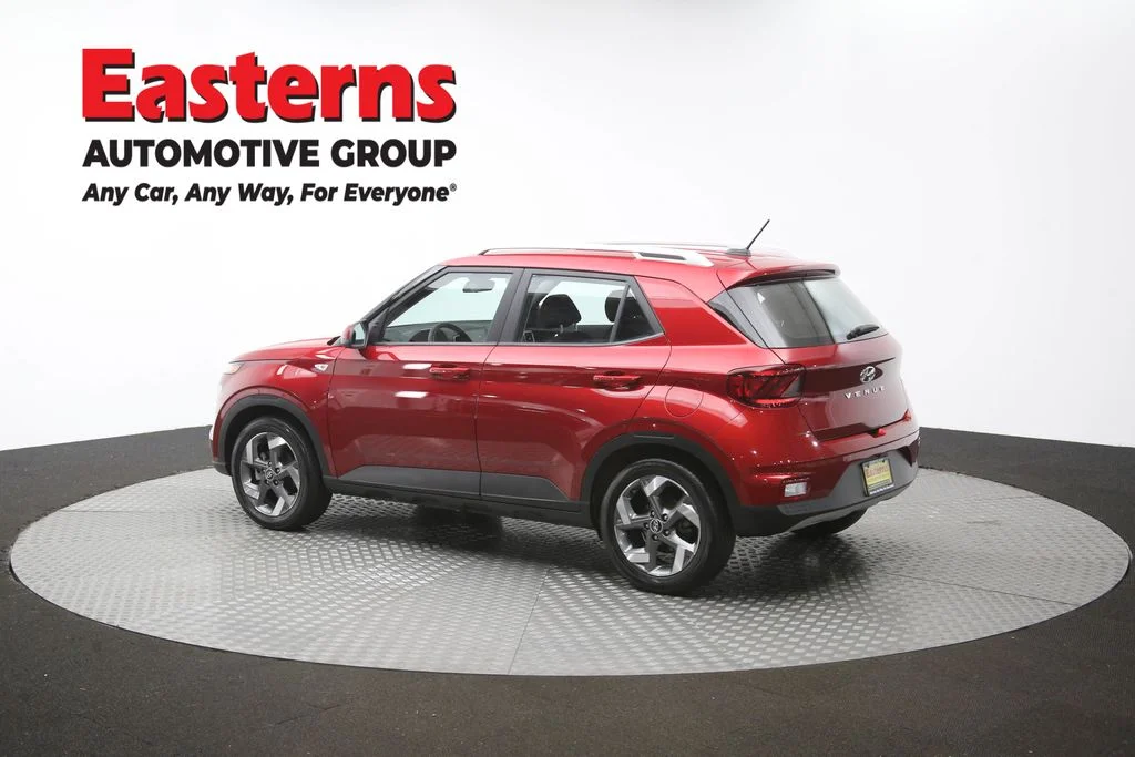 Used 2025 Red Hyundai SEL image 64
