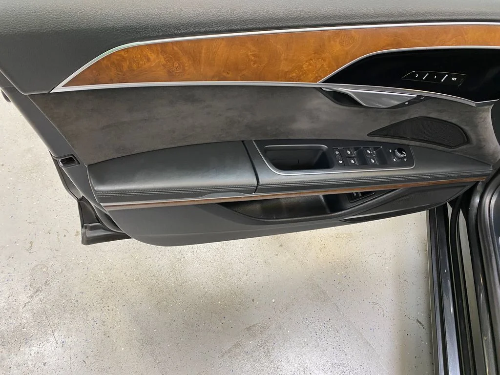 Used 2019  Audi L 55 image 20